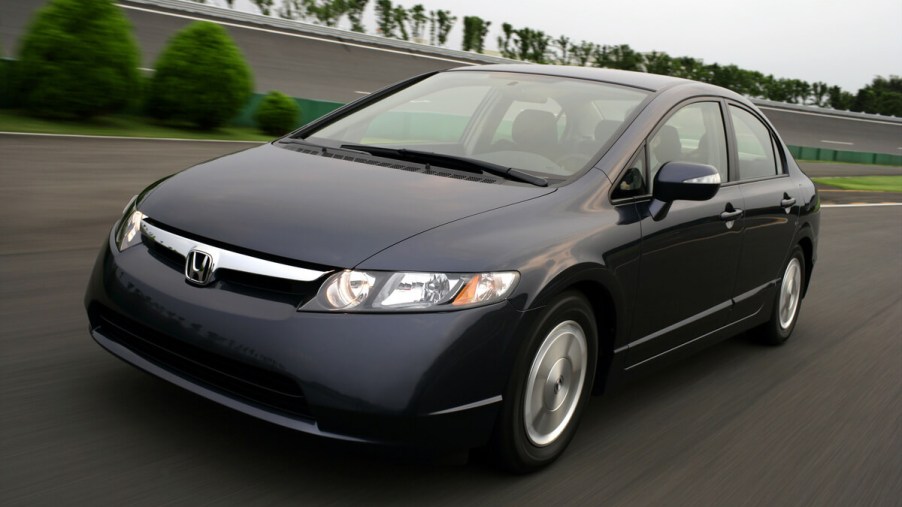 2006 Honda Civic Hybrid Driving
