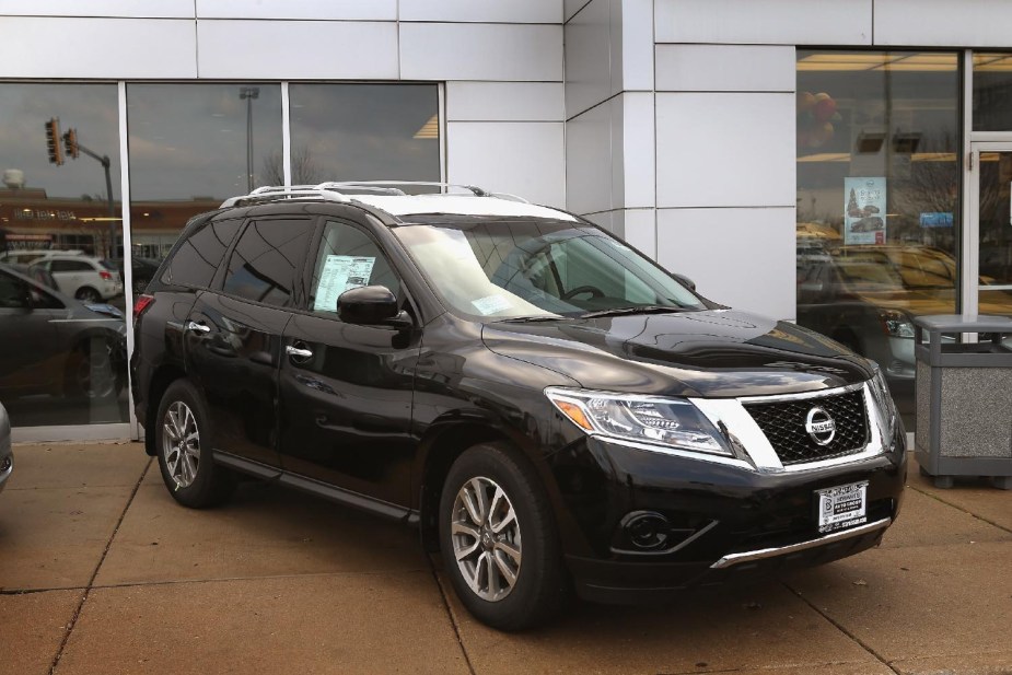 2013 black Nissan Pathfinder on display also suffers from transmission failure