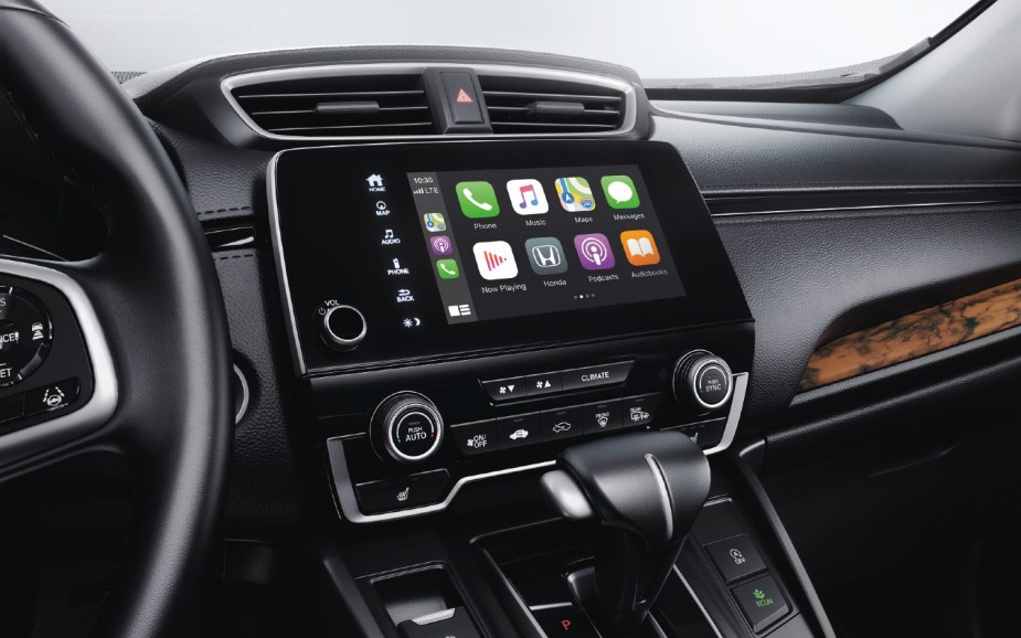 Honda CR-V interior infotainment screen 