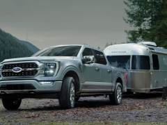 New Ford Pickup Truck Feature Makes Towing a Breeze