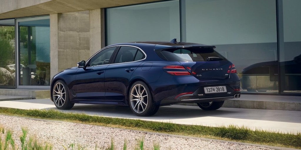 2023 Genesis G70 blue