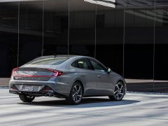 3 Reasons To Pick a 2023 Hyundai Sonata Over a Nissan Altima and Toyota Camry