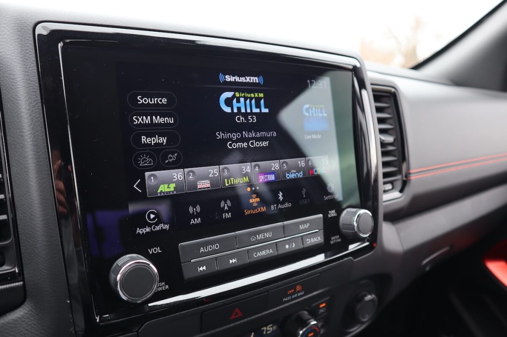 2023 Nissan Frontier infotainment system