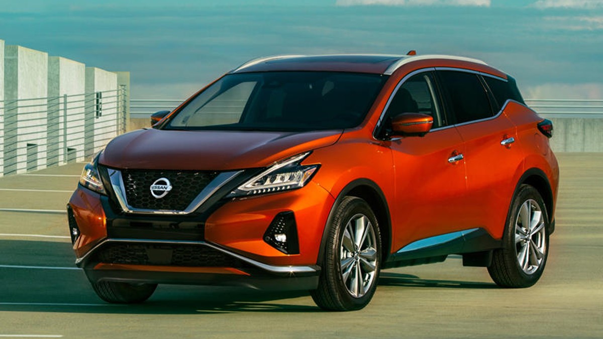 2023 Nissan Murano on Top of a Parking Deck