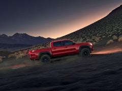 The 2023 Toyota Tacoma Only Has 1 Advantage Over the Jeep Gladiator
