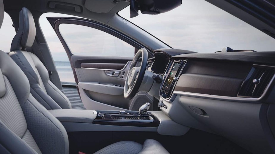 2023 Volvo S90 Recharge T8 AWD interior