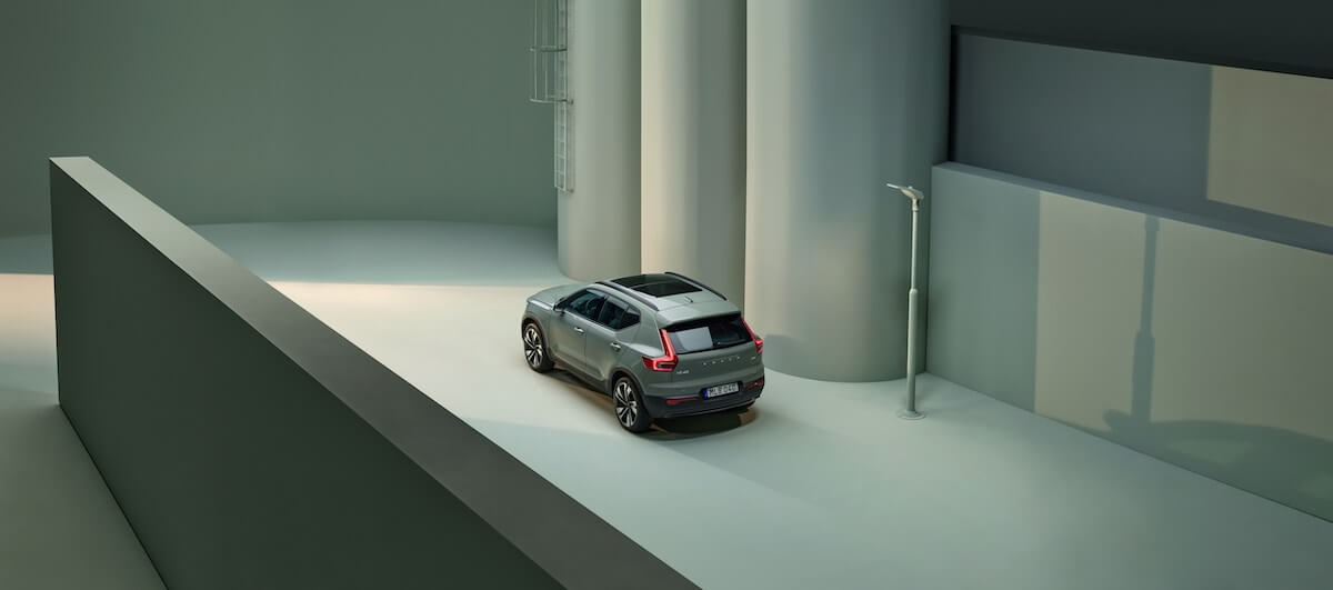 2023 Volvo XC40 top view