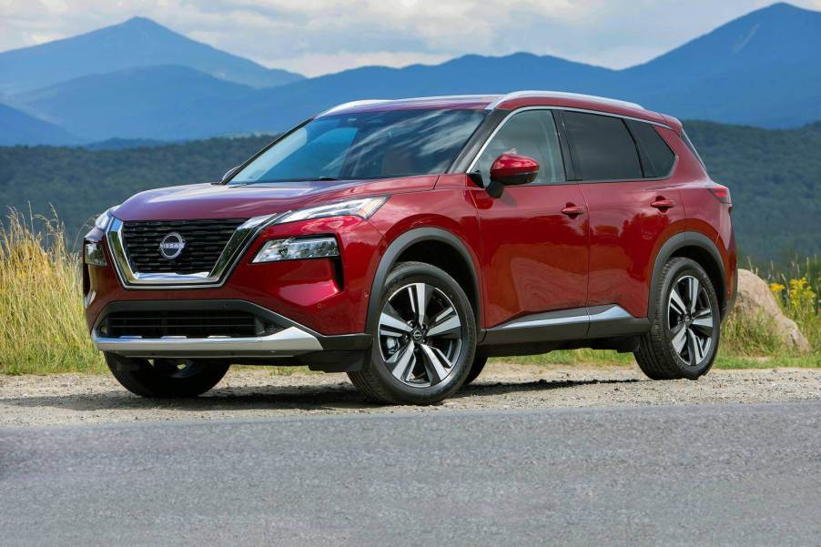 The 2023 Nissan Rogue vs. 2023 Honda CR-V