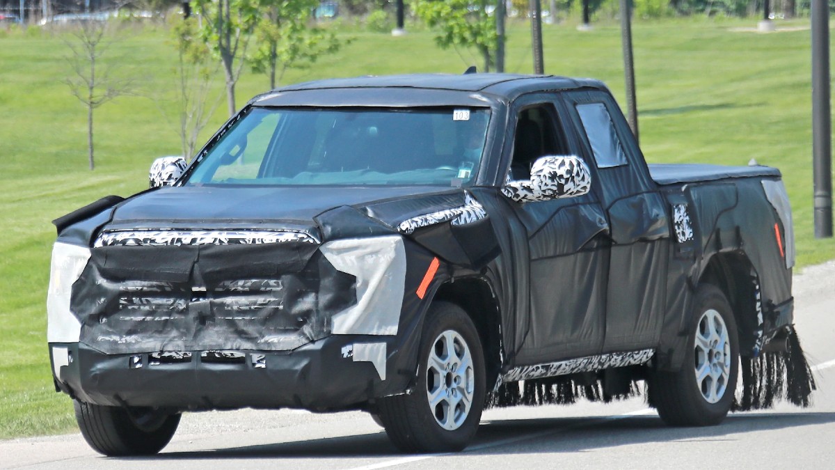 2024 Toyota Tacoma Testing Mule - The new 2024 Toyota Tacoma Trailhunter could be under there
