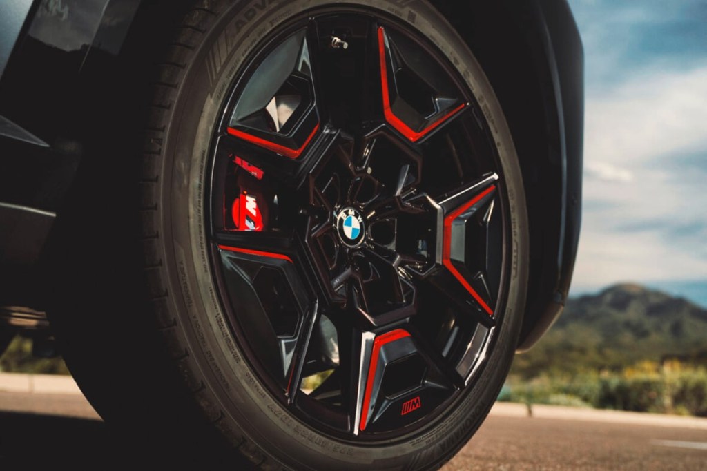 23-Inch BMW XM Label Red Wheels with Red Accents