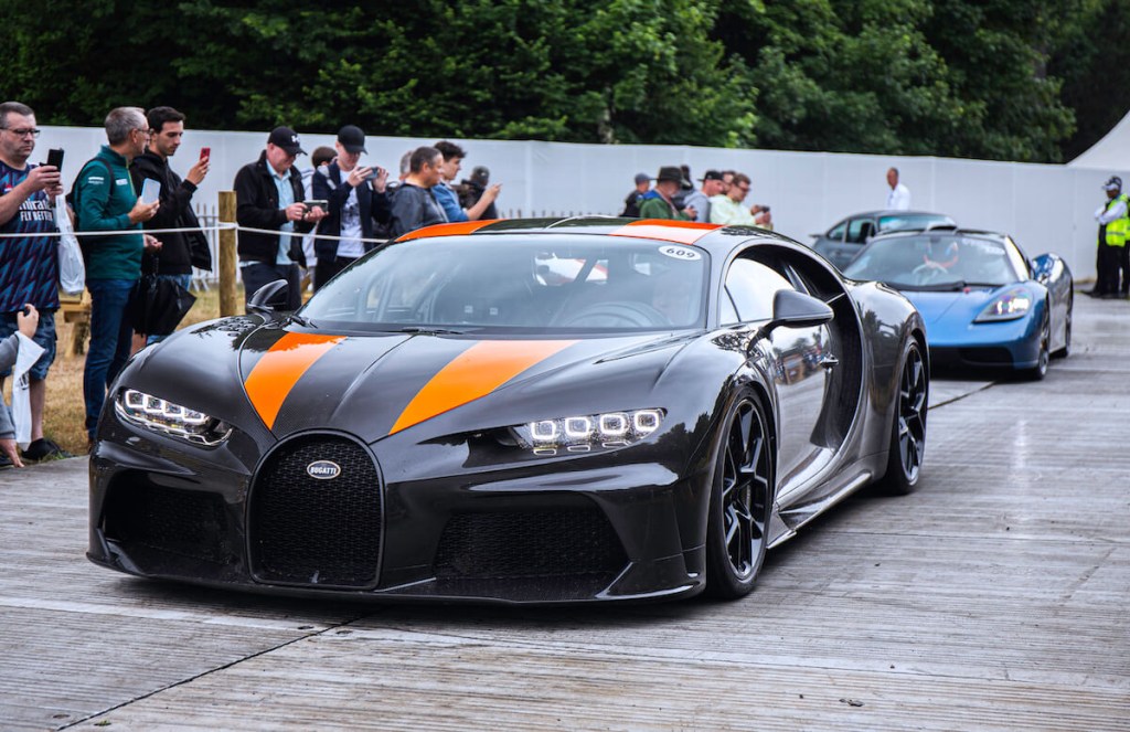 Bugatti Chiron SuperSport 300+ black