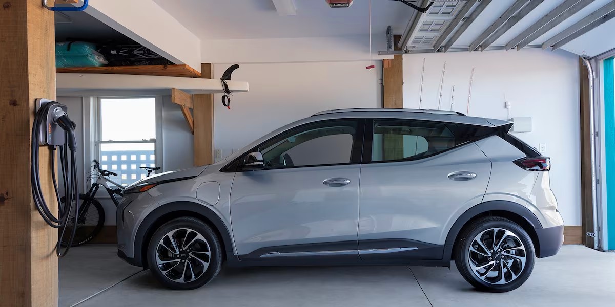 A gray 2023 Chevrolet Bolt EUV is parked.