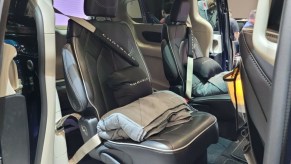 Chrysler Pacifica Calm Cabin Package Unveiled at New York International Auto Show - The soft-touch pillow and weighted blanket are shown