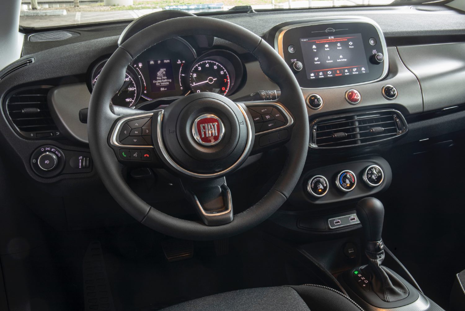 The interior of a Fiat 500x.