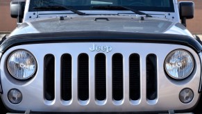 A Jeep with freshly restored headlights that look like new