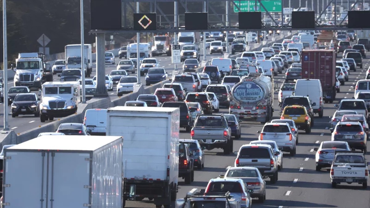 Heavy Traffic Along I-80 in Berkley, CA - The number of heavy-duty trucks could be impacted by the new EPA proposal