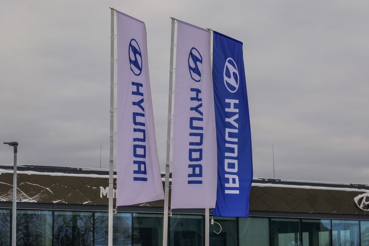 Hyundai and Kia cars are now receiving free steering wheel locks