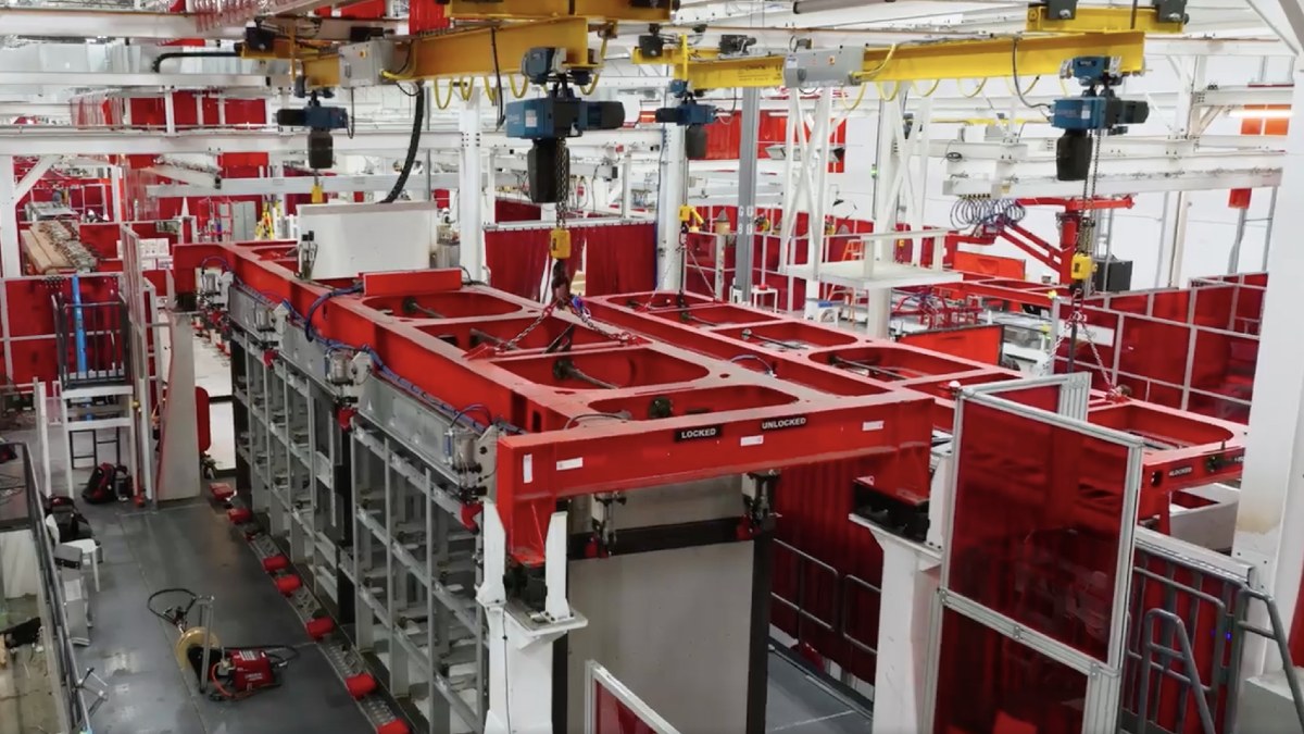 Inside the Tesla Megafactory in California - The new Tesla Megafactory in China will produce Megapack batteries