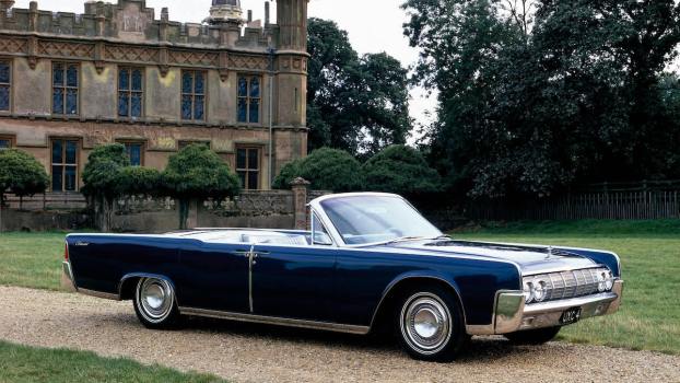 5 Iconic Classic American Luxury Cars