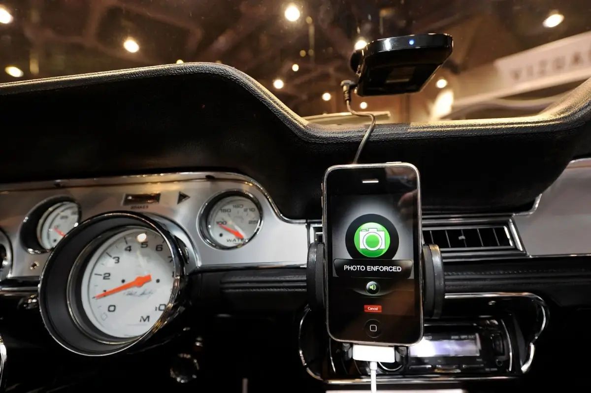 3 Clever Ways to Hide a Radar Detector