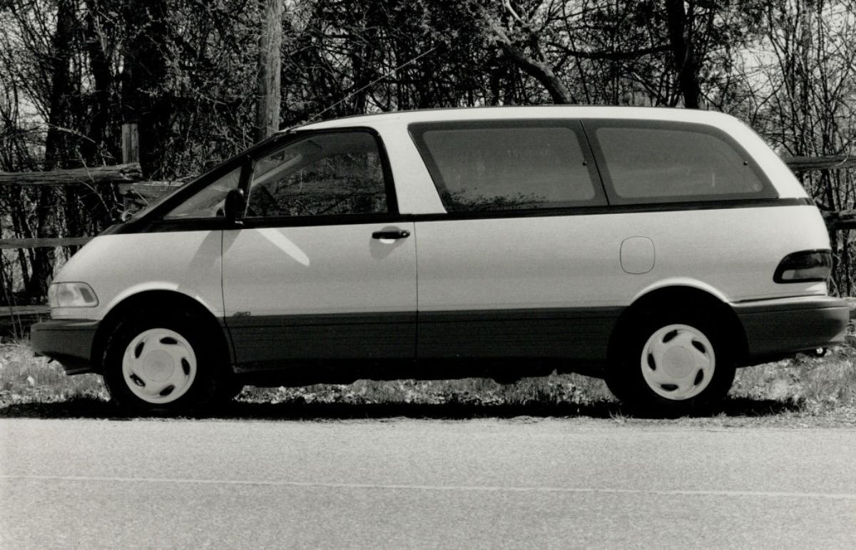Toyota Previa flaws