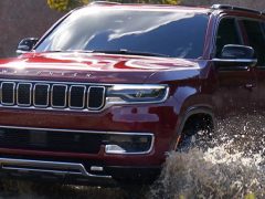 2 Reasons the 2023 Jeep Wagoneer Is the Best Large SUV and 1 Reason It’s Not