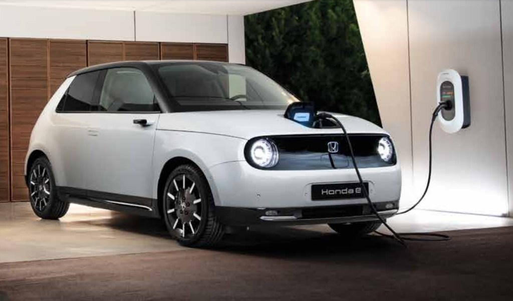 Honda e electric car charging