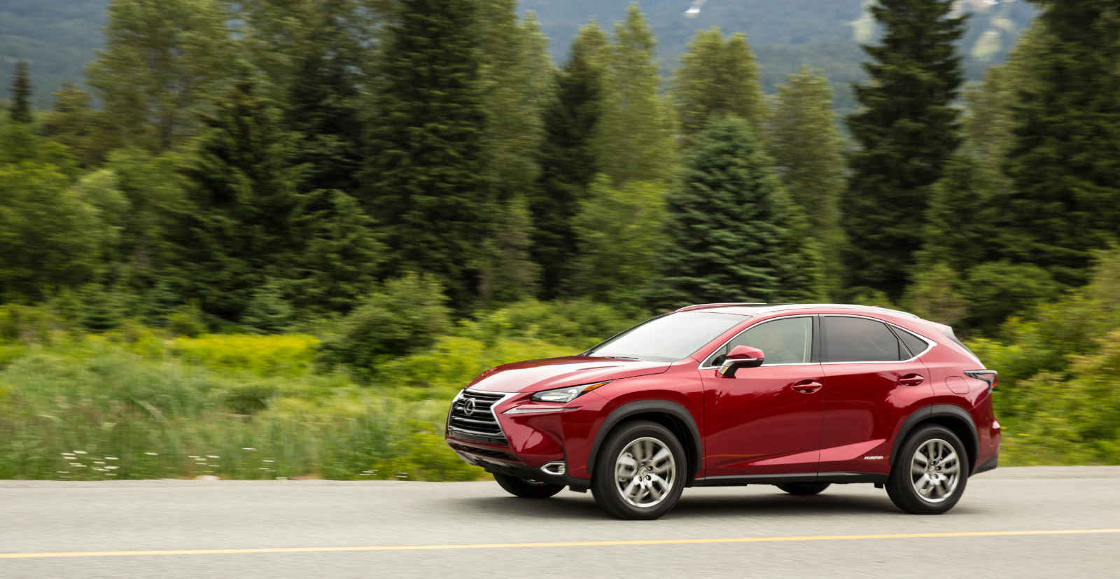 This Lexus is one of the most reliable SUVs with one recall