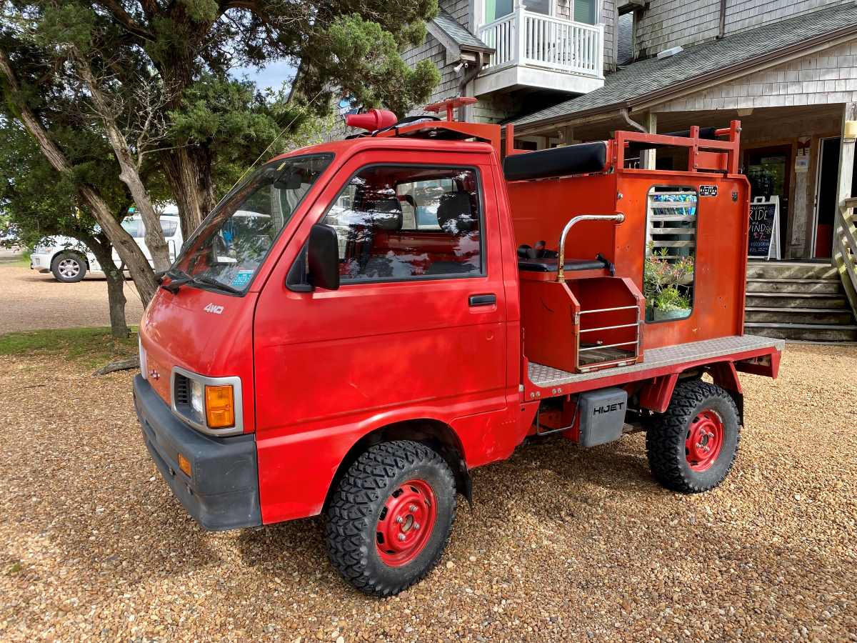 Where do you think this old Japanese minitruck is?