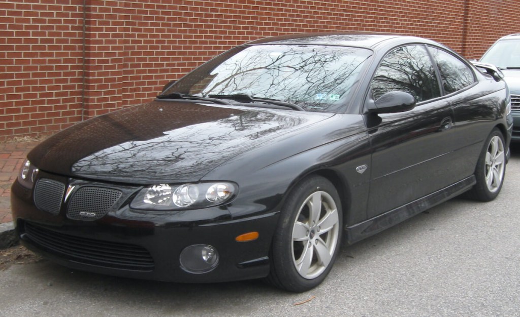 The front angled view of a 2004 Pontiac GTO.