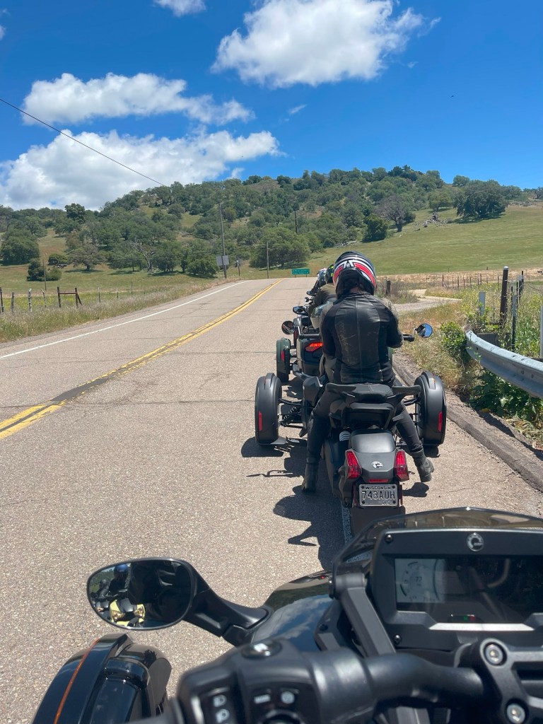 The Cam-Am formation at a stop