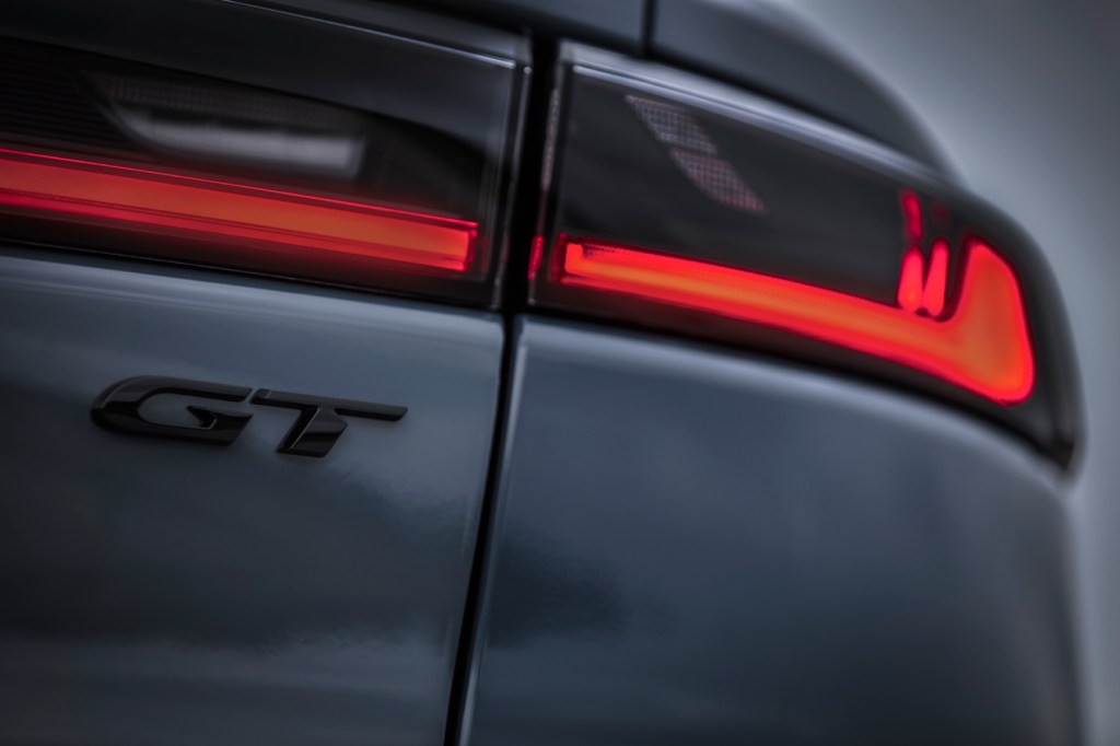 Close up shot of the 2023 Dodge Hornet GT's badging.