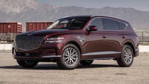 2023 Genesis GV80 SUV - This could be the best luxury SUV when you want great value and packaging