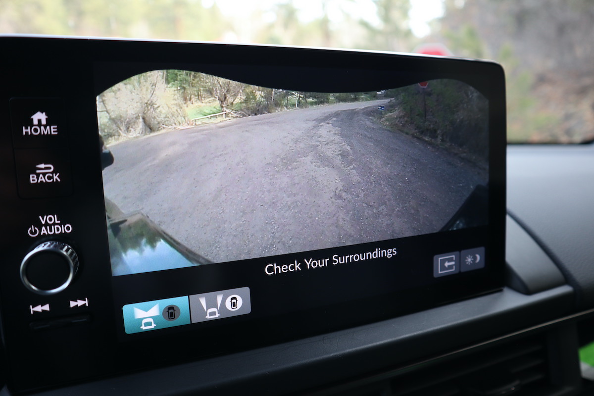 2023 Honda Pilot TrailSport trailview monitor