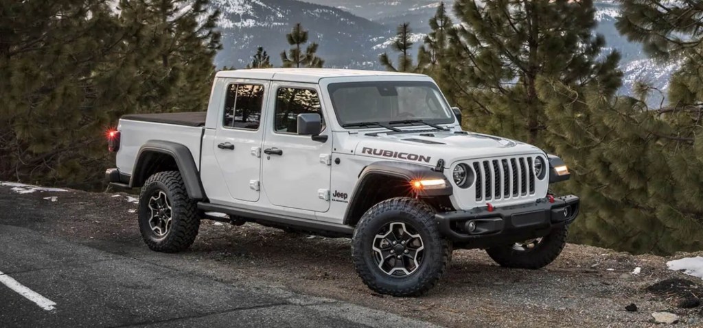 The 2023 Jeep Gladiator Rubicon parked on the side of the road 