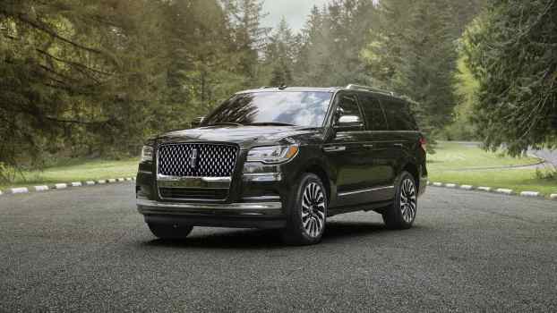 3 Reasons the 2023 Lincoln Navigator Fails At Being Among the Best Large SUVs
