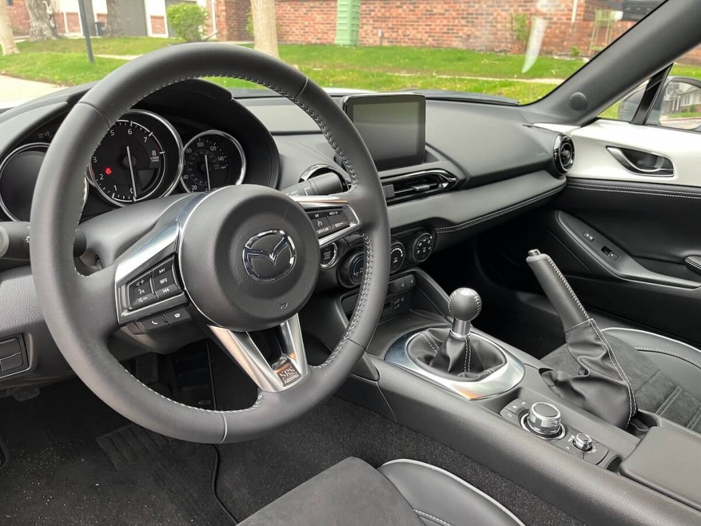 2023 Mazda MX-5 Club interior