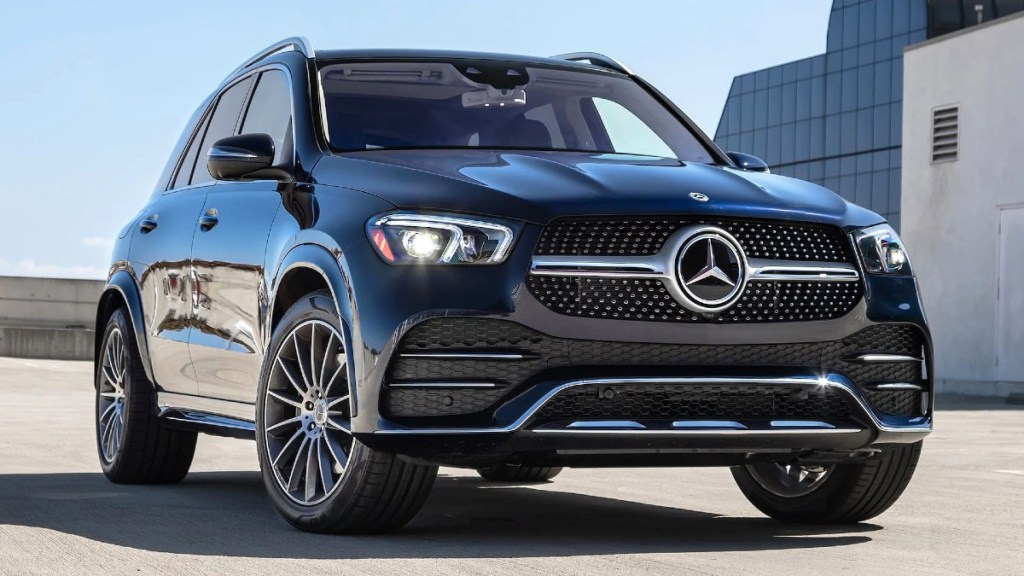 Black 2023 Mercedes-Benz GLE 450 Luxury SUV - This is US News' top rated midsize SUV