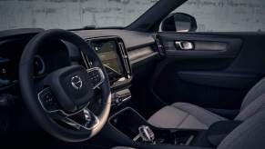 2023 Volvo XC40 interior