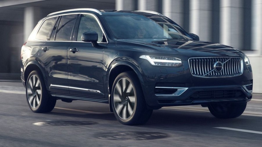 Gray 2023 Volvo XC90 Luxury SUV Parked - This could be the best midsize luxury SUV you find; it checks off a lot of boxes for you