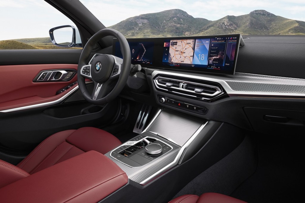 The interior of the 2023 BMW 3 Series has a new larger screen