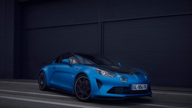 The Alpine A110 R Is the French Sports Car You Can Only Dream Of