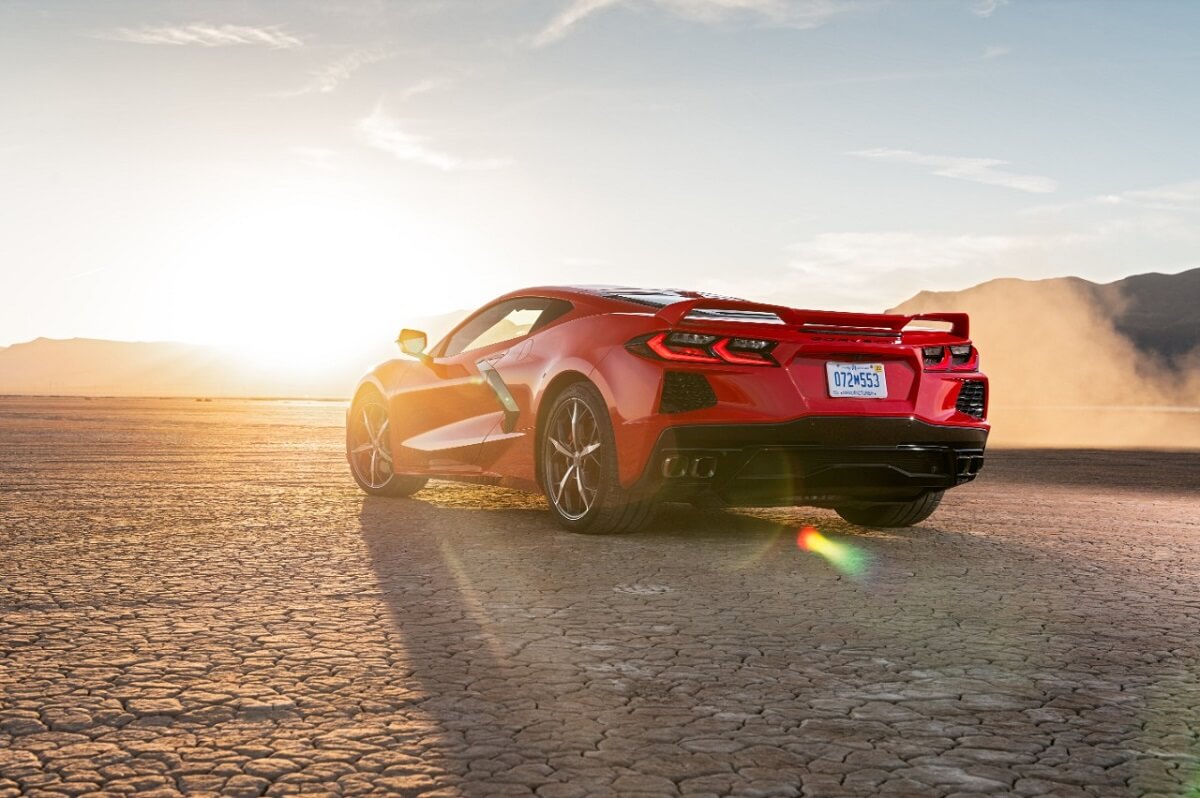 A C8 Chevrolet Corvette Stingray in the desert shows off its rear-end styling that makes it look like its speeding while stationary.