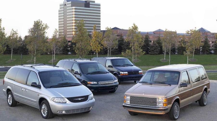 Chrysler minivans, Ford minivans, Lee Iacocca