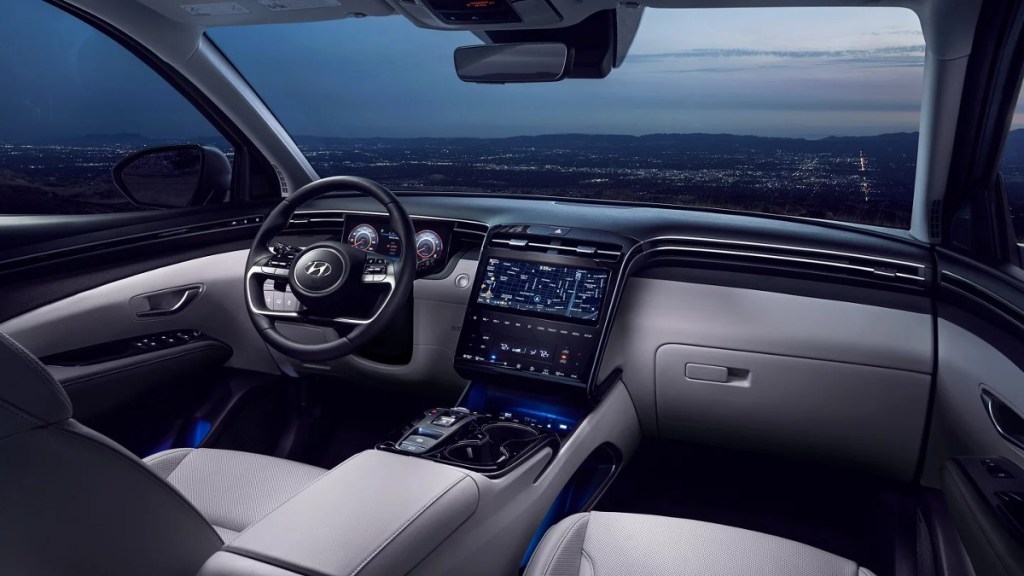 Dashboard in 2023 Hyundai Tucson, best new hybrid SUV, says U.S. News, not Honda CR-V or Toyota RAV4 or Highlander