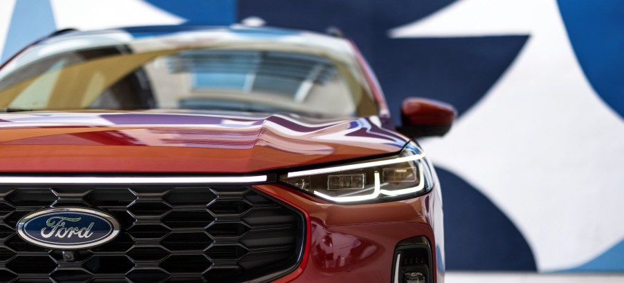 Close up front view of the 2023 Ford Escape ST line.