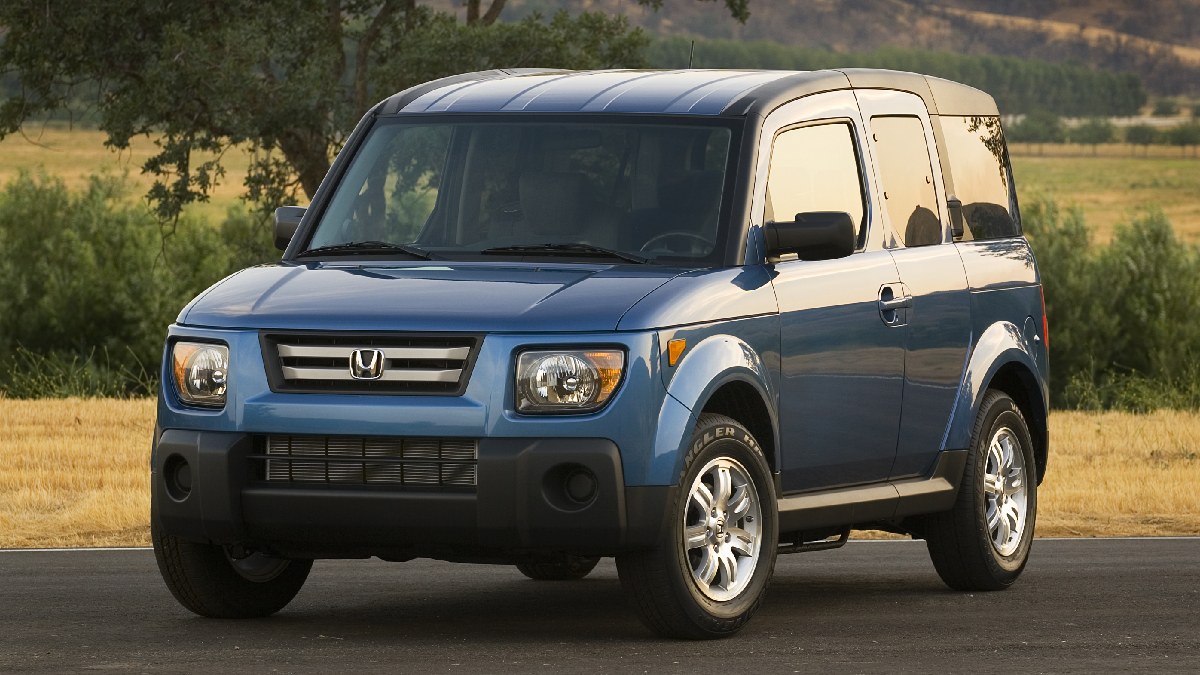 Blue Honda Element, longest-lasting compact SUV, is dead and discontinued, but could come back