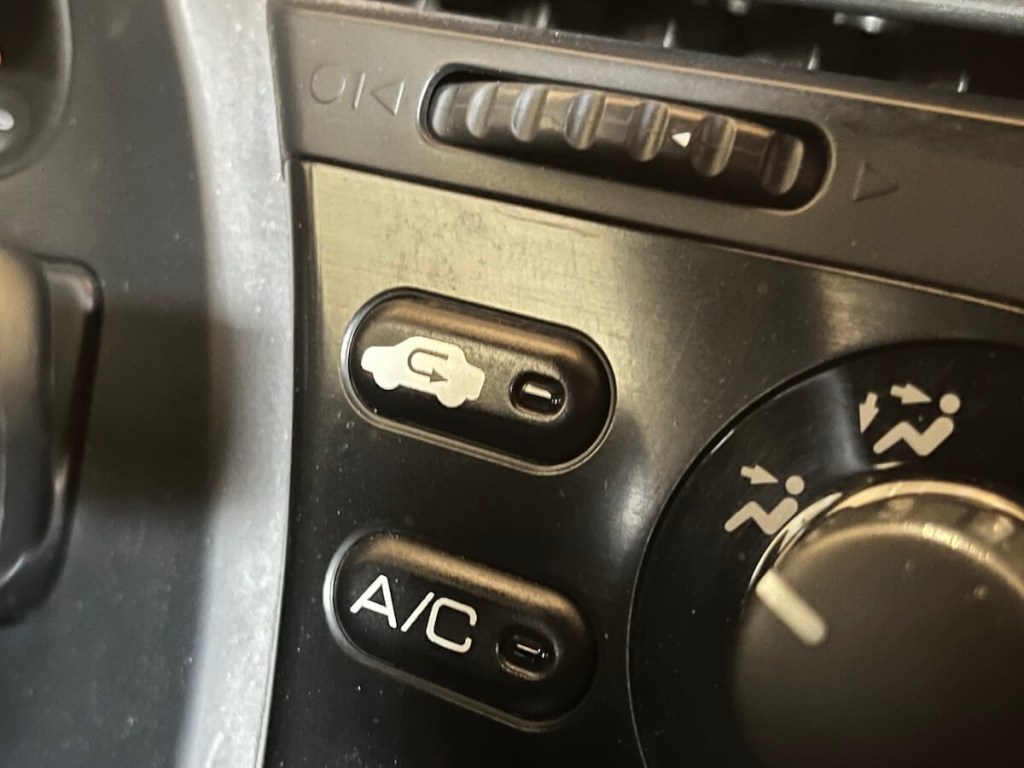 The air recirculation button on a Honda S2000