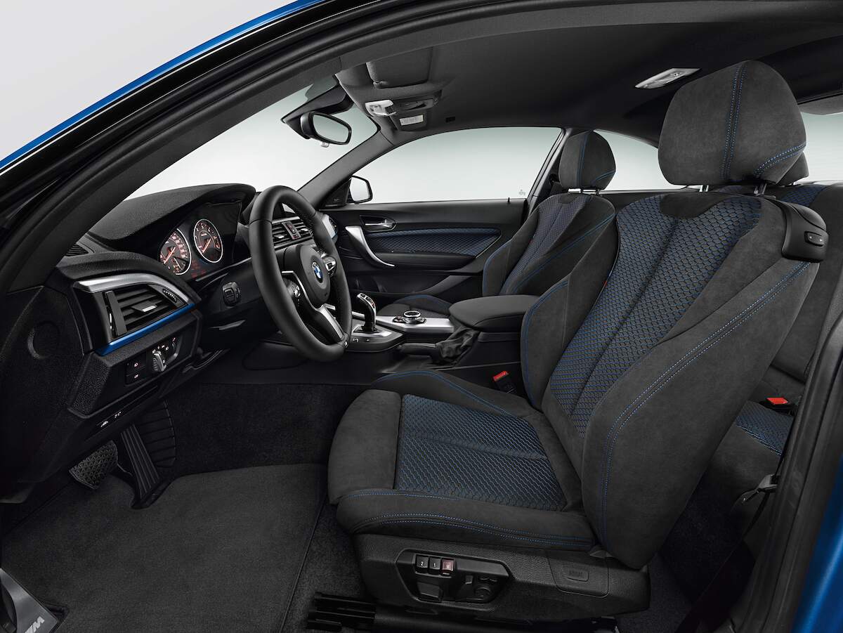 Used BMW: 2015 BMW 2 Series interior