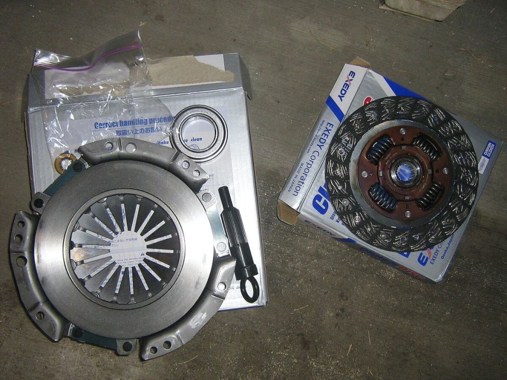 A replacement clutch kit